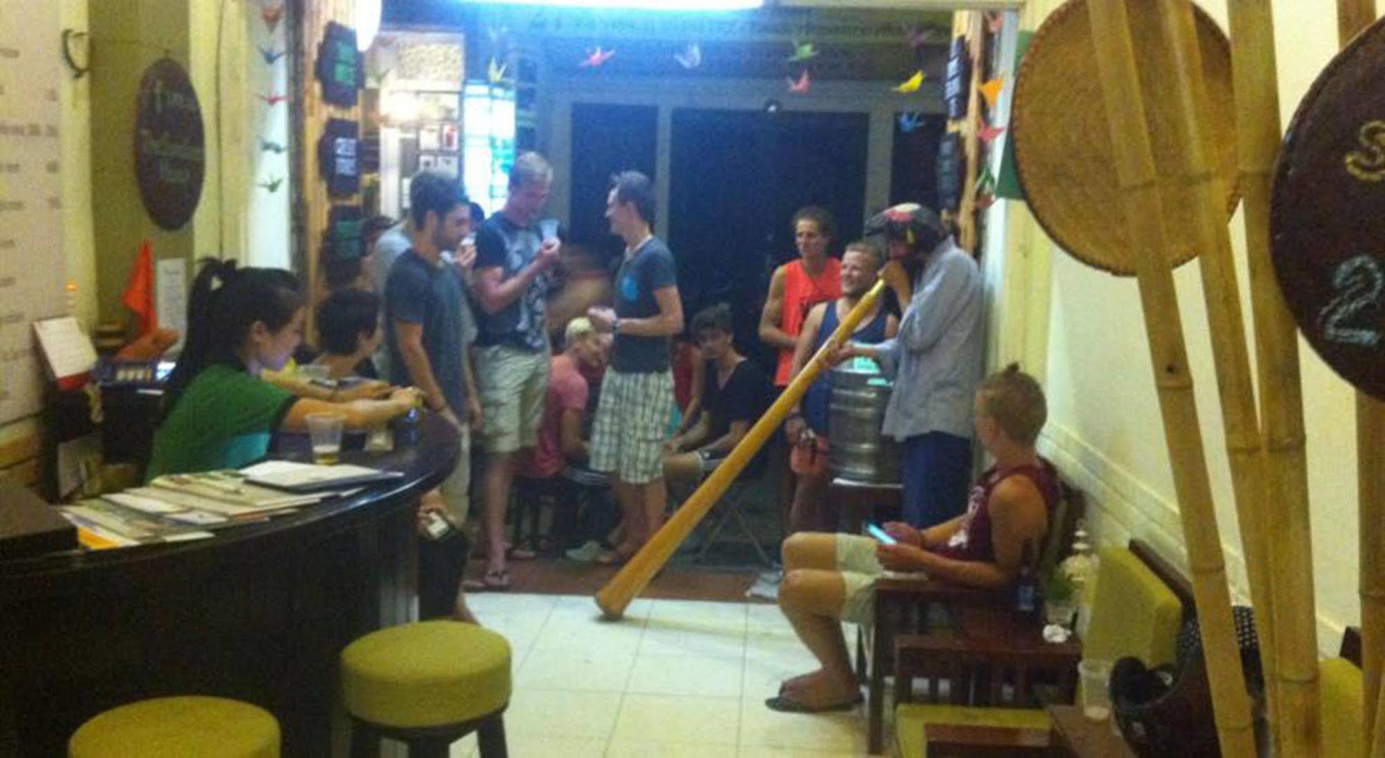 Hanoi Massive Hostel Eksteriør billede